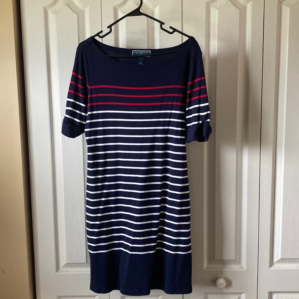 Cute Karen Scott Sport dress. Size M. Excellent condition. NS home. Summer! 🛳